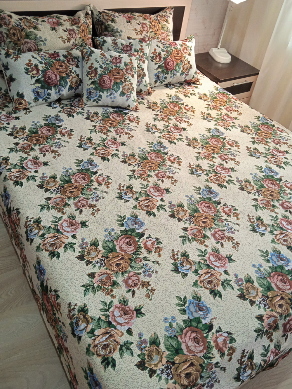 Покрывало гобеленовое Букет 1,5-спальный (150х200)