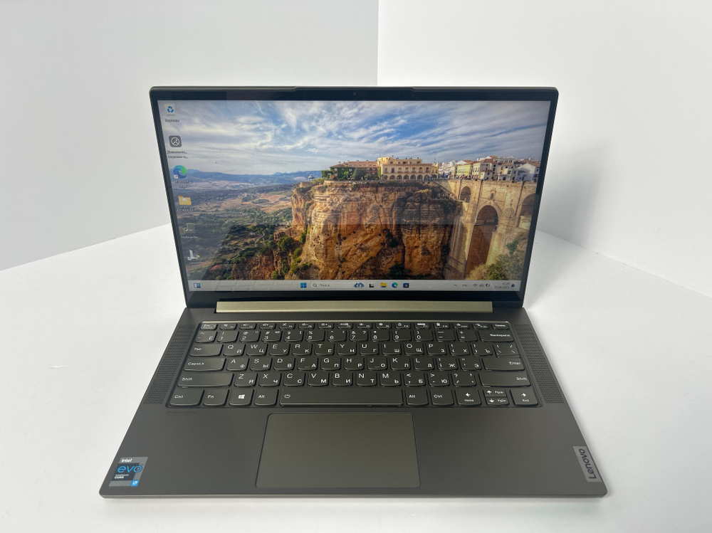 Ноутбук Lenovo Yoga Slim 7 Gen 5 (82A3004WRU) 14"/Intel Core i7-1165G7/RAM 16GB/SSD 512GB/Intel Iris Xe Graphics/1920*1080/IPS/Windows 11/Подсветка кл-ры: LED/Зеленый. Состояние: A1