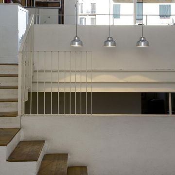 Потолочный светильник в минималистичном стиле BAR