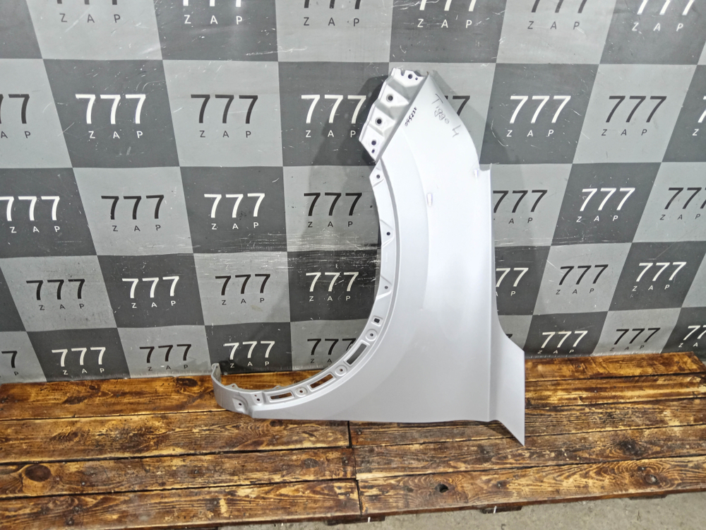Крыло переднее левое Chery Tiggo 4, Tiggo 4 Pro 17-нв Б/У Оригинал J688403101DY