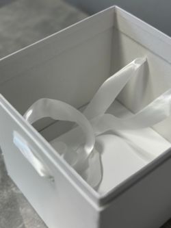 Квадратная коробка с отделением для подарка. Цвет: Морская волна . В розницу 700 рублей .