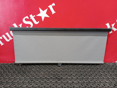 Солнцезащитная шторка 2018г