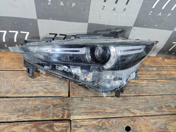 Фара левая LED Mazda CX-5 2 (KF) 17-нв Б/У Оригинал KB8P51041J