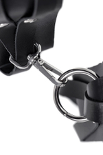 Оковы на ноги Pecado 2214 – натуральная кожа, перекрёстные ремешки