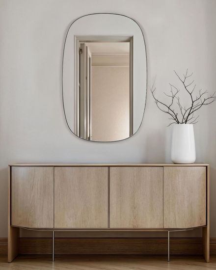 Серебрянное настенное зеркало “Вейл”