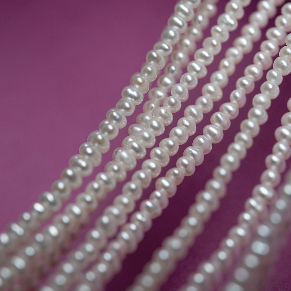 Жемчуг культивированный овальный Baby AA Grade, белый, 2,5*3мм