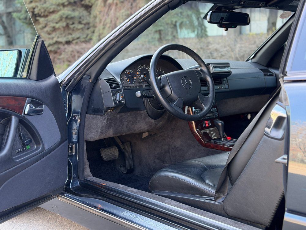 Mercedes-Benz SL 320