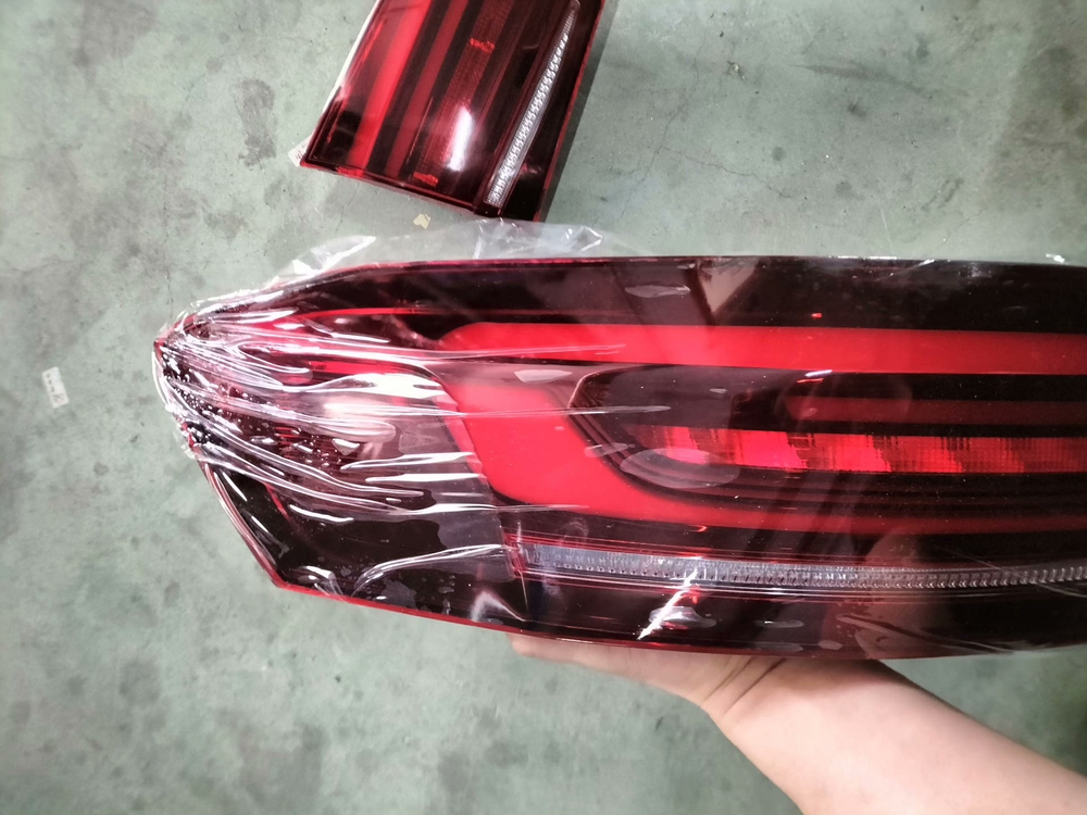 Задний фонарь (левый/правый) Volkswagen Passat B8 2019-2021