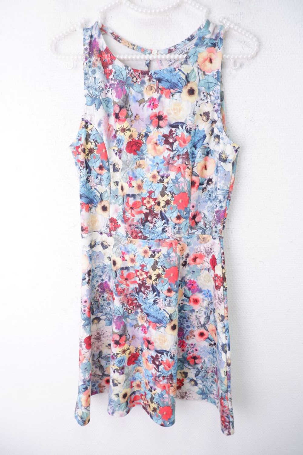 Платье Pull&Bear яркое 46 размер