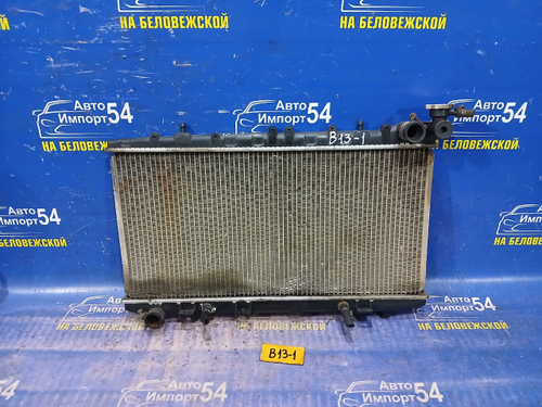 Радиатор двигателя NISSAN SUNNY 1990