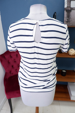 Футболка в полоску 40 размер