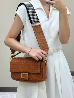 Fendi Baguette 27 cm