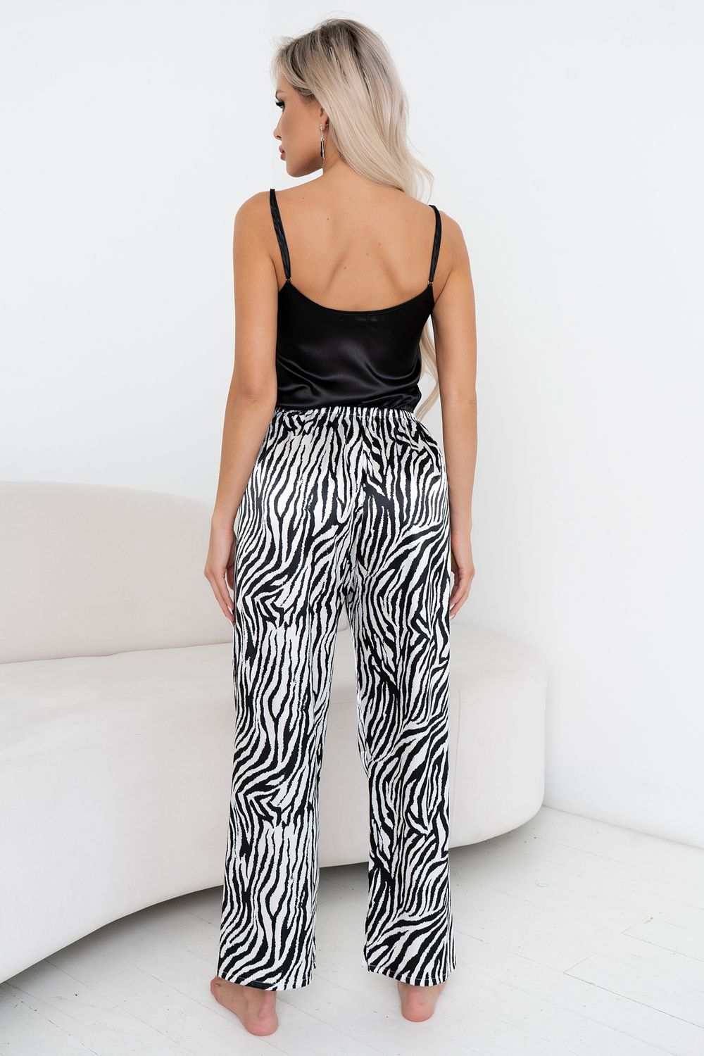 Костюм брючный для дома (черно/белый) К11-83/4 Nikol