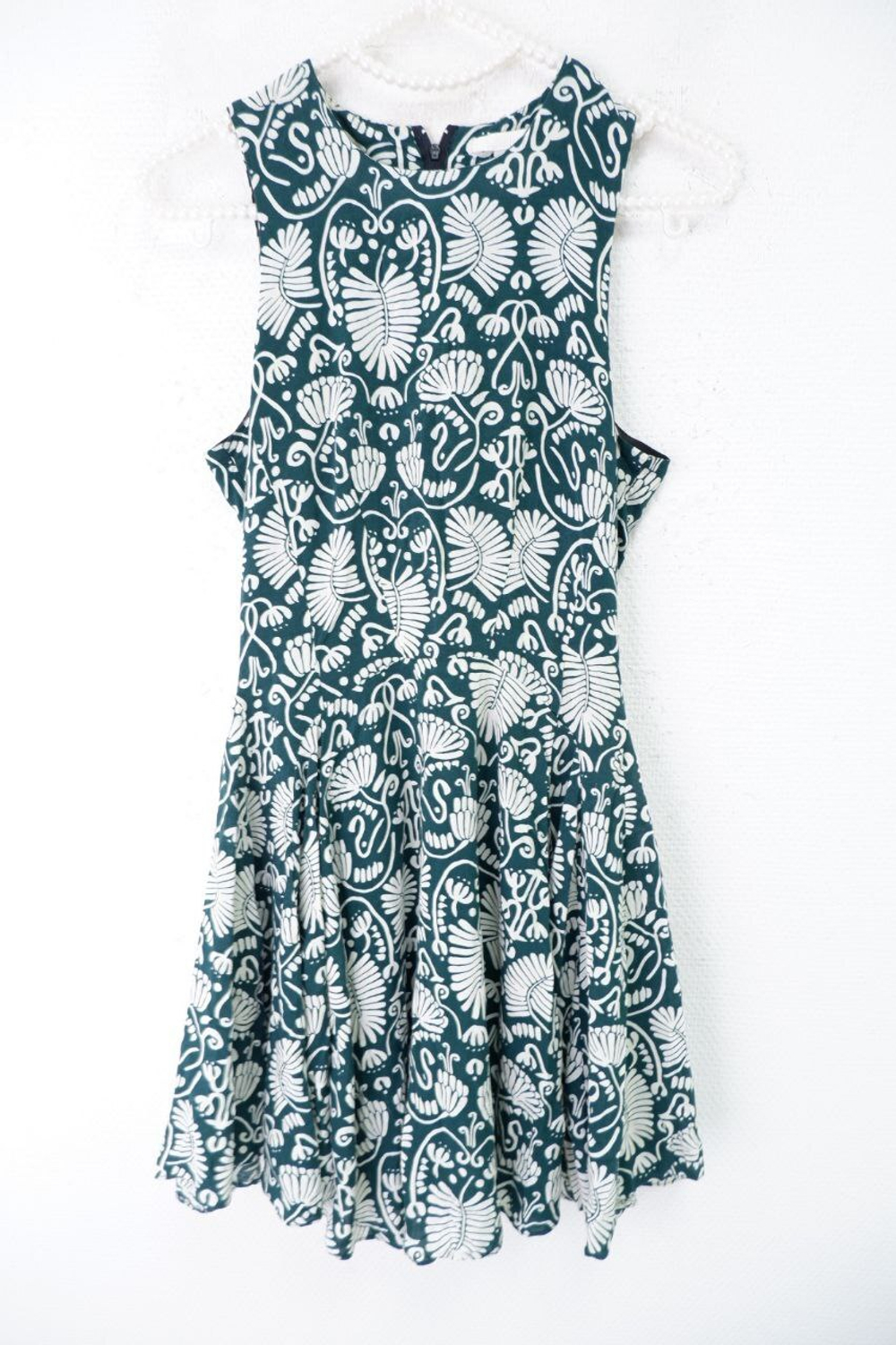 Платье H&M c принтом  38 размер