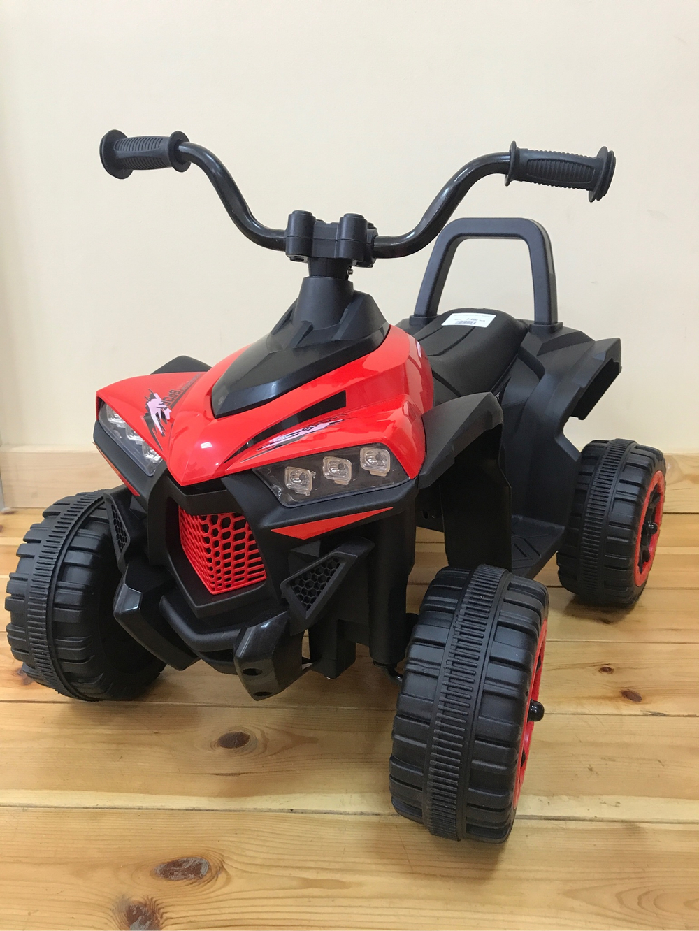 Детский квадроцикл D8111 Красный