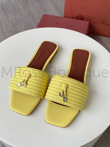 Сандалии Loro Piana Charms Sprightly женские в желтом цвете