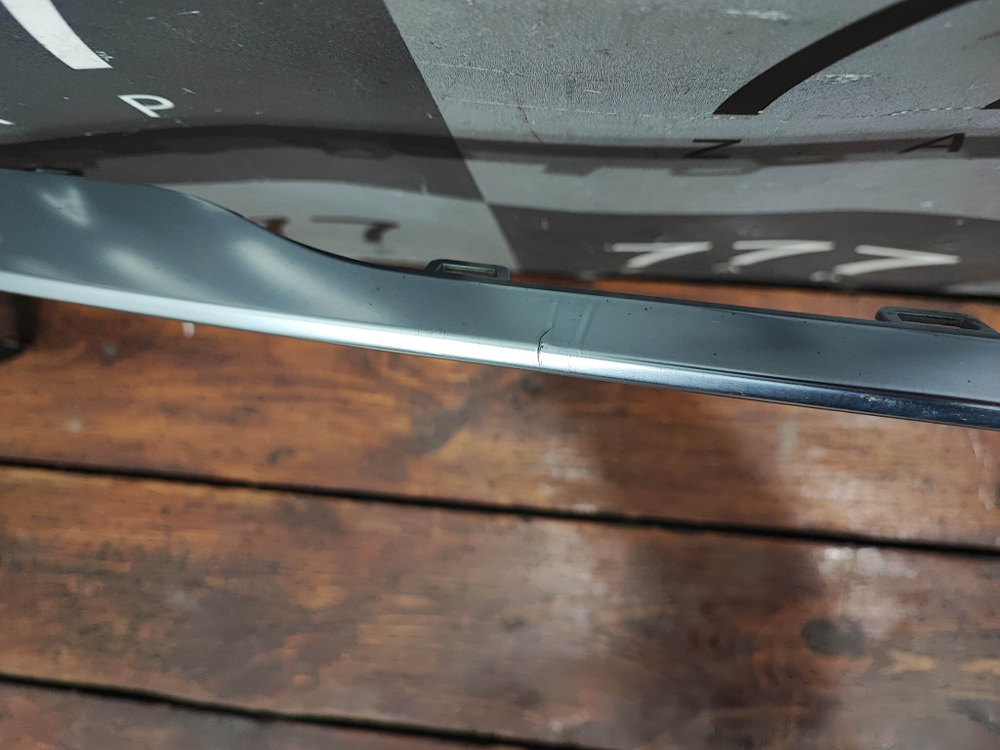 Накладка молдинг хром заднего бампера Audi Q5 (FY) 20-нв Б/У Оригинал  80A853057A3Q7