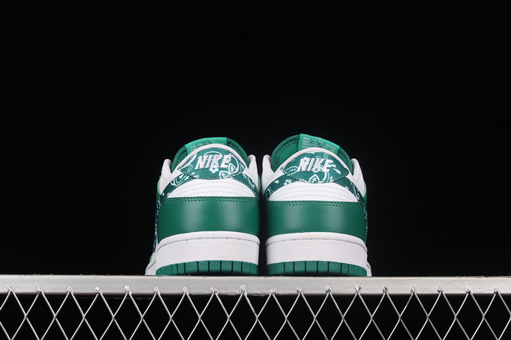 Nike Dunk Low Essential Paisley Pack Green