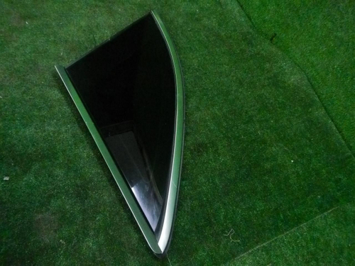 Форточка задняя левая Mercedes GLC X253 (15-22)