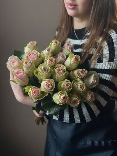 Розы Эквадор Premium 60 см (Фрутетто)