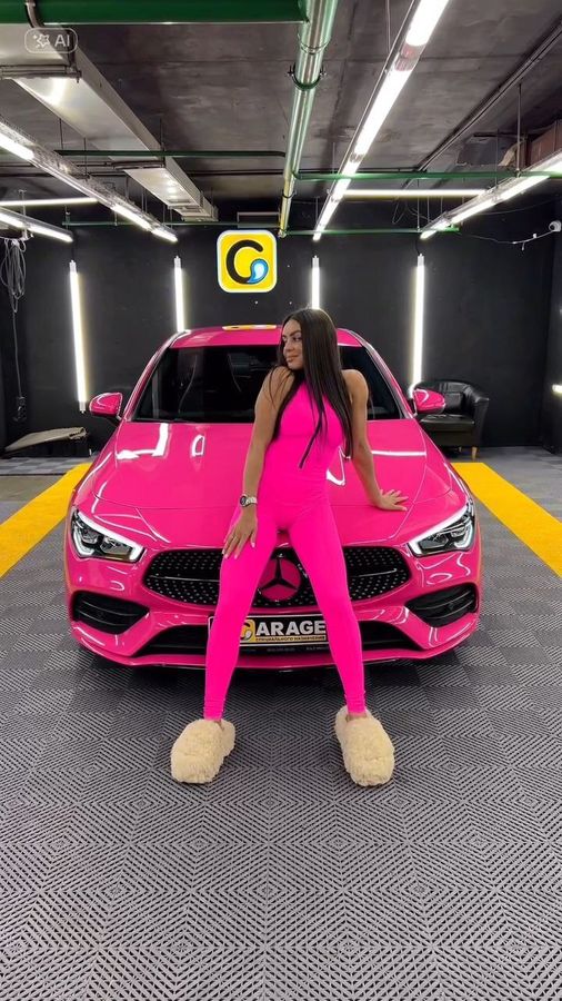 Mercedes в виниловой пленке Carbins Red Beetroot совместно с thegarage.ru