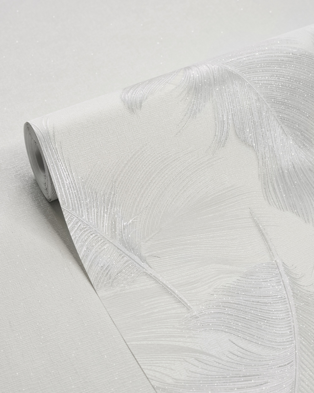 Пируэт фон-12 (белая с перламутром)