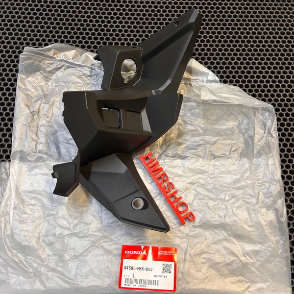 Honda Пластик левый черный под одну конопку CRF 1000 64581-MKK-D00