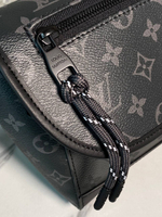 Сумка-мессенджер Louis Vuitton