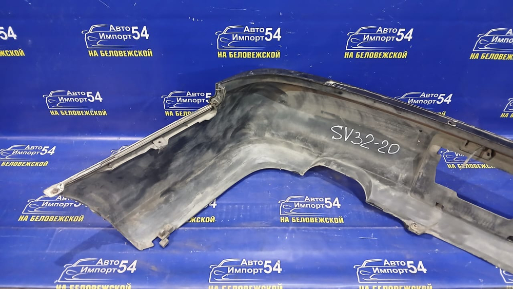 Бампер задний TOYOTA CAMRY 1991