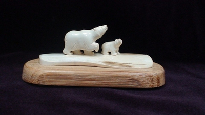 Белые медведи, миниатюра