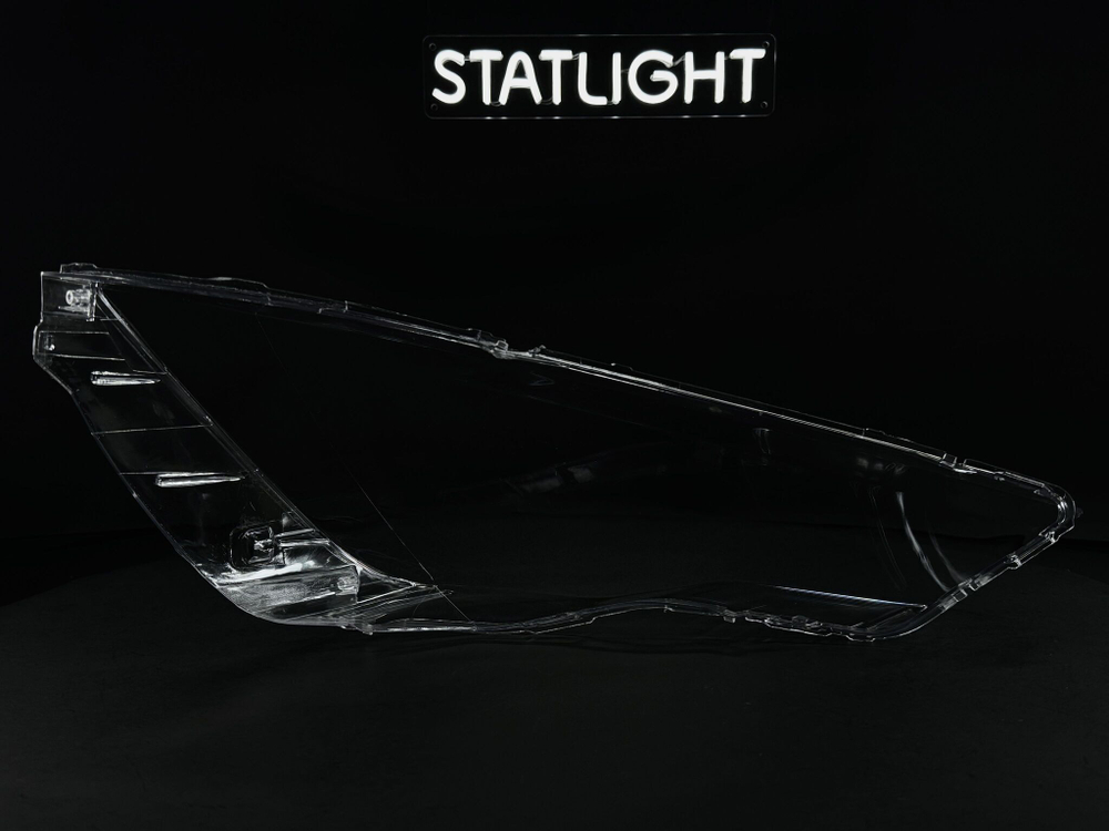 Левое стекло фары AUDI A1 2010-2015