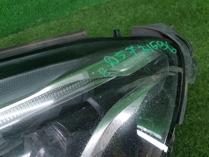 Фара левая Mercedes GLC X253 (2015-2019) LED