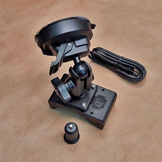 Garmin Montana 700 750 автомобильное крепление на присоске с динамиком и питанием (010-12881-00)