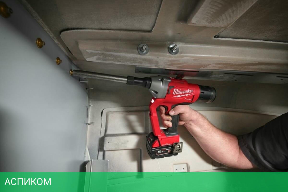 Аккумуляторный заклепочник Milwaukee M18 ONEFLT-0X (4933478637)