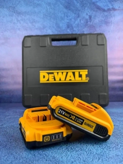 Шуруповерт аккумуляторный Dewalt 21V, 2 АКБ, Дрель-шуруповерт Деволт с набором инструментов