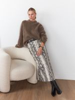 БАЗОВЫЙ РЕМЕНЬ С ОВАЛЬНОЙ ПРЯЖКОЙ BLACK