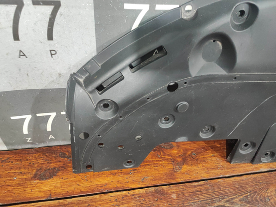 Кожух замка капота Tank 500 21-нв Б/У Оригинал 5509401XKV3AA