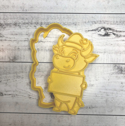 Вырубка пластиковая БЫК С ТАБЛИЧКОЙ (9,5*6)