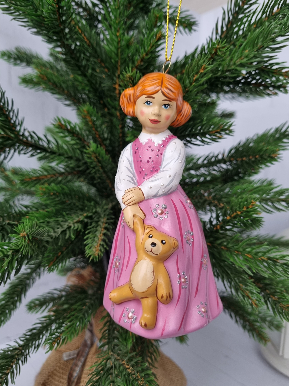 Девочка с мишкой ёлочная игрушка из фарфора