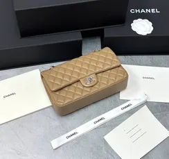 Сумка женская Chanel Timeless Jumbo бежевый