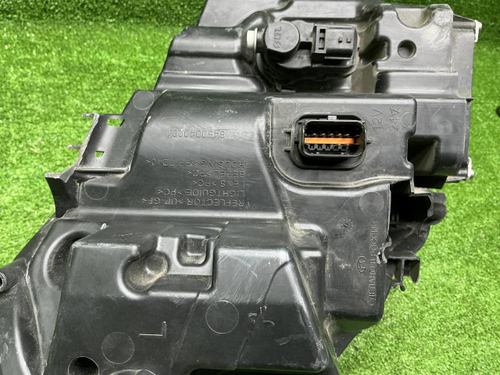 Фара левая Lada Vesta (2022-н.в.) LED