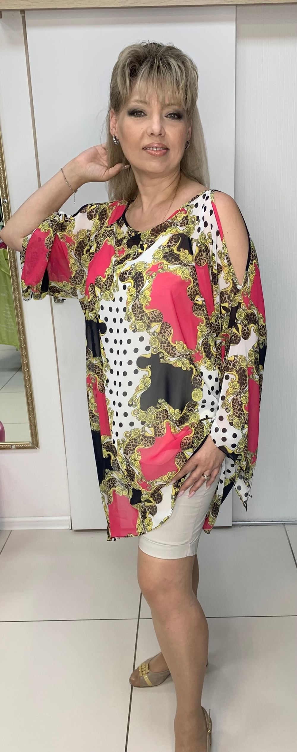 Цветная туника-платье с разрезами по рукавам+топик