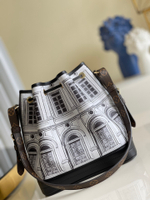 Louis Vuitton Noe BB