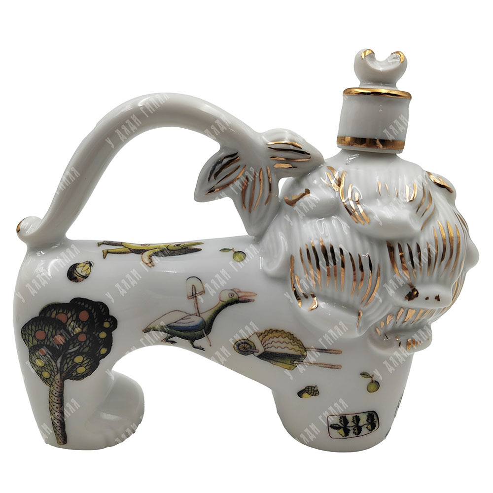 Тарасюк Иван. Штоф. Лев. Фарфорие. Авторская роспись. ЛФЗ. 2013 г.