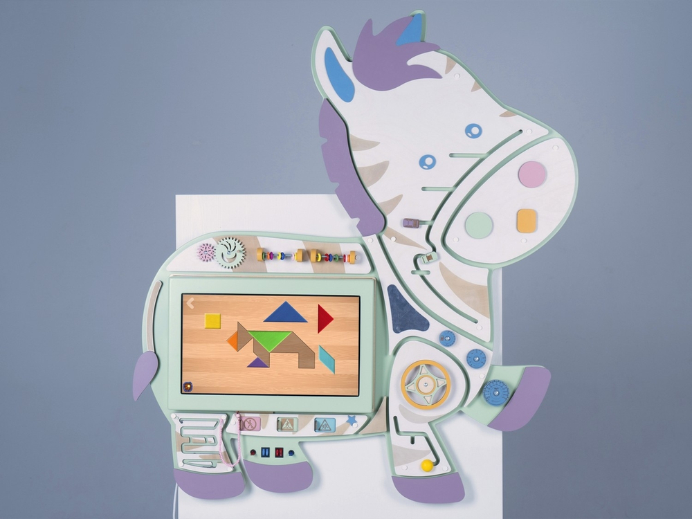 Интерактивный бизиборд Зебруша