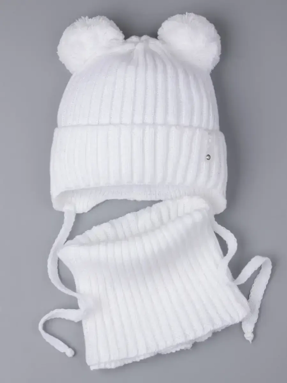 Шапка для девочки со снудом, демисезонная, белая