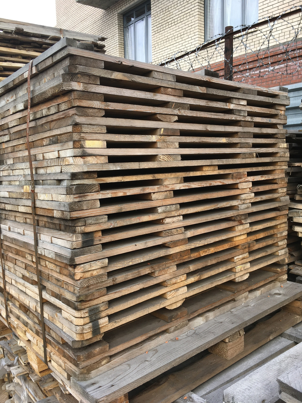 Деревянные щиты от стеклопосуды 0.8 м3