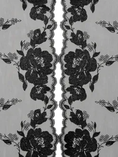 05-151 Вышивка на неэл. сетке 23 см, черный (правая)