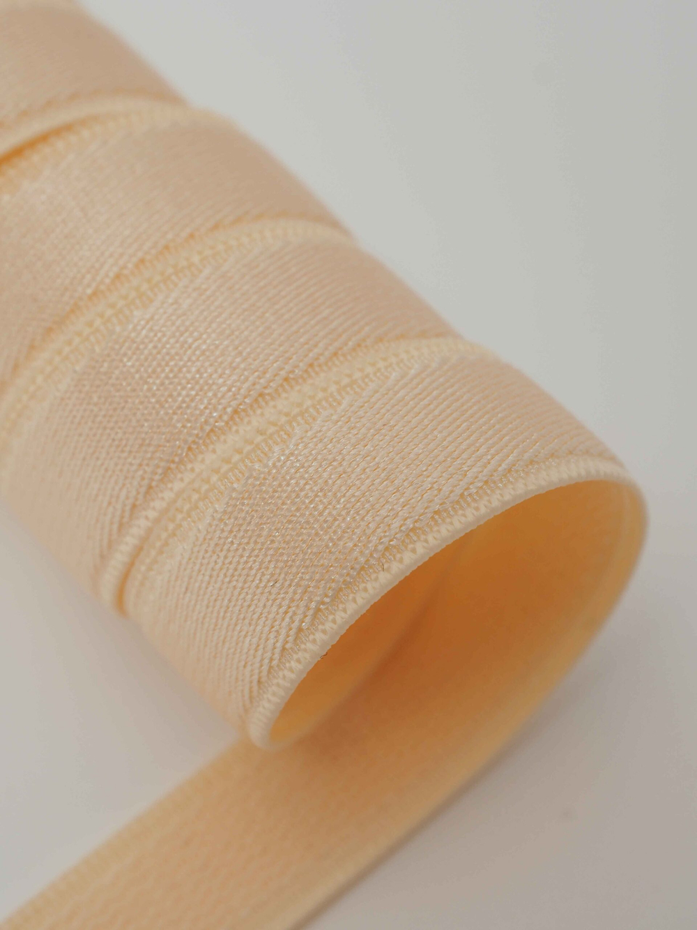 Резинка бретелечная пион глянцевая ширина 10 мм