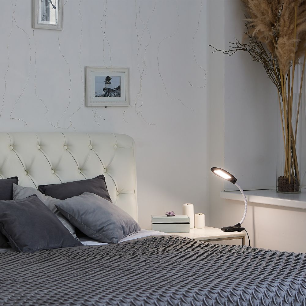 TLD-546 Black-LED-350Lm-4500K Светильник настольный прищепка. 5W. Механический выключатель. Черный. ТМ Uniel